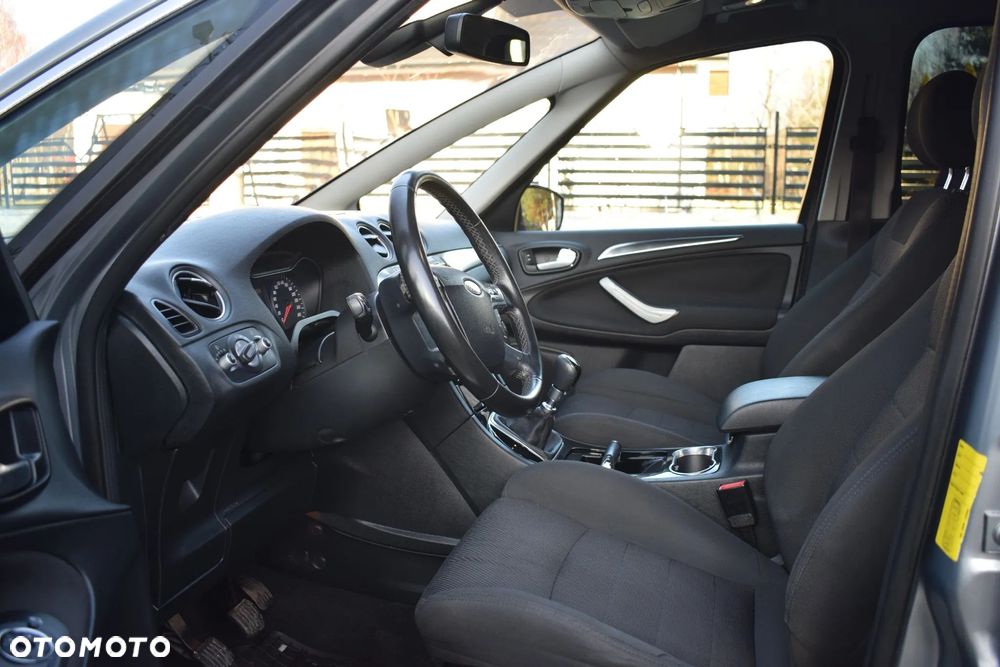 Ford S-Max 2.0 TDCi DPF Titanium - 12