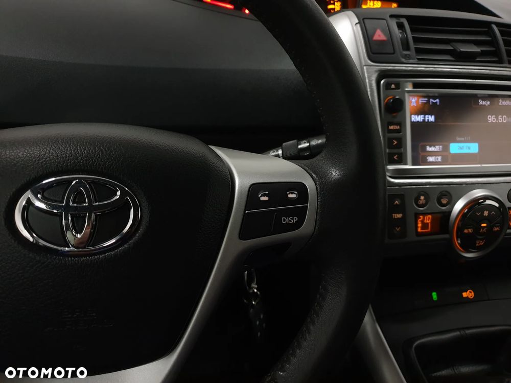 Toyota Verso 2.0 D-4D Premium - 9