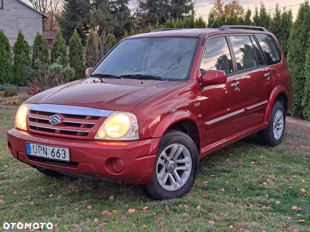 Suzuki XL7 - 6