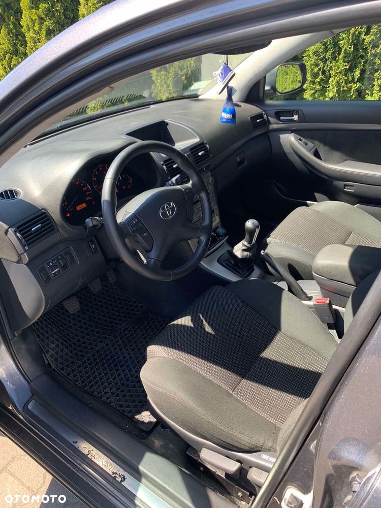 Toyota Avensis 1.8 VVT-i Sol - 6