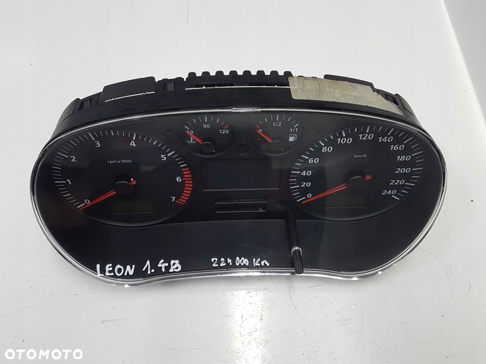 LEON I TOLEDO LICZNIK ZEGARY W01M0920801 225tyś.km - 4