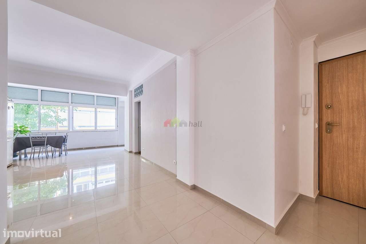 Apartamento T3 com 2 Wc´s e arrecadação - Grande imagem: 2/24
