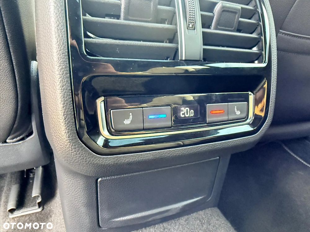 Volkswagen Arteon 2.0 TDI SCR 4Motion DSG R-Line - 20