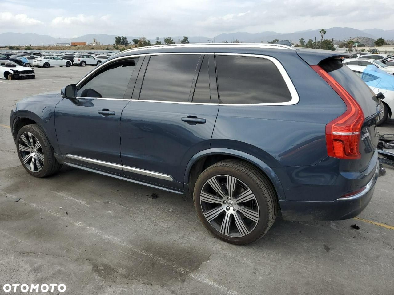 Volvo XC 90 - 1