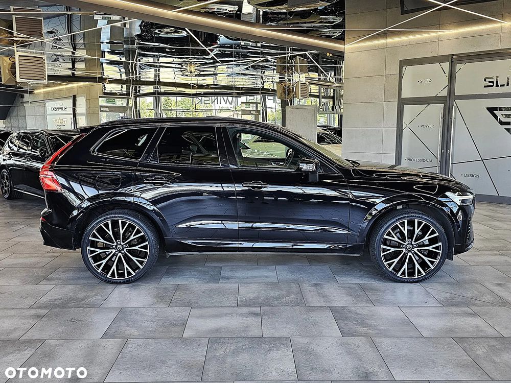 Volvo XC 60 T6 AWD Recharge Plus Black Edition - 10
