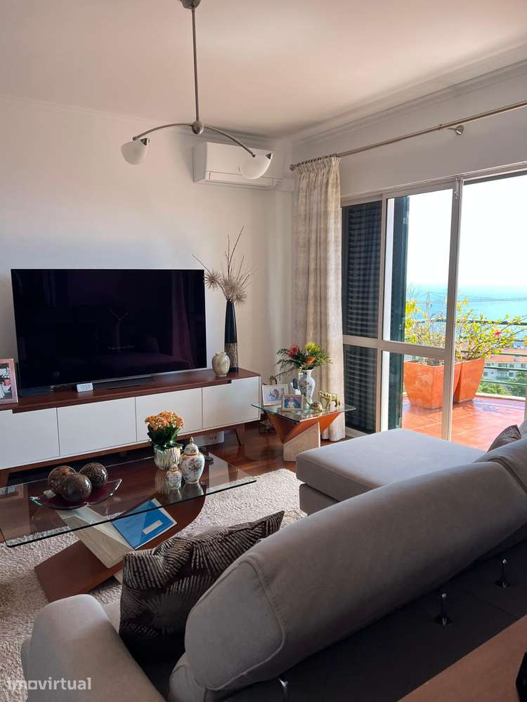 Penthouse T2 +1 no Garajau com vista mar 180º - Grande imagem: 2/25