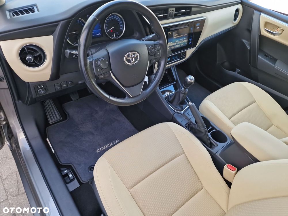 Toyota Corolla 1.6 Premium EU6 - 12