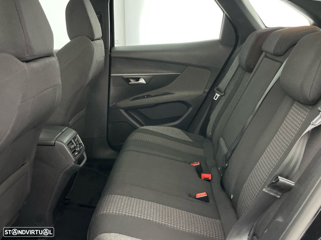 Peugeot 3008 1.2 PureTech Active Pack - 12