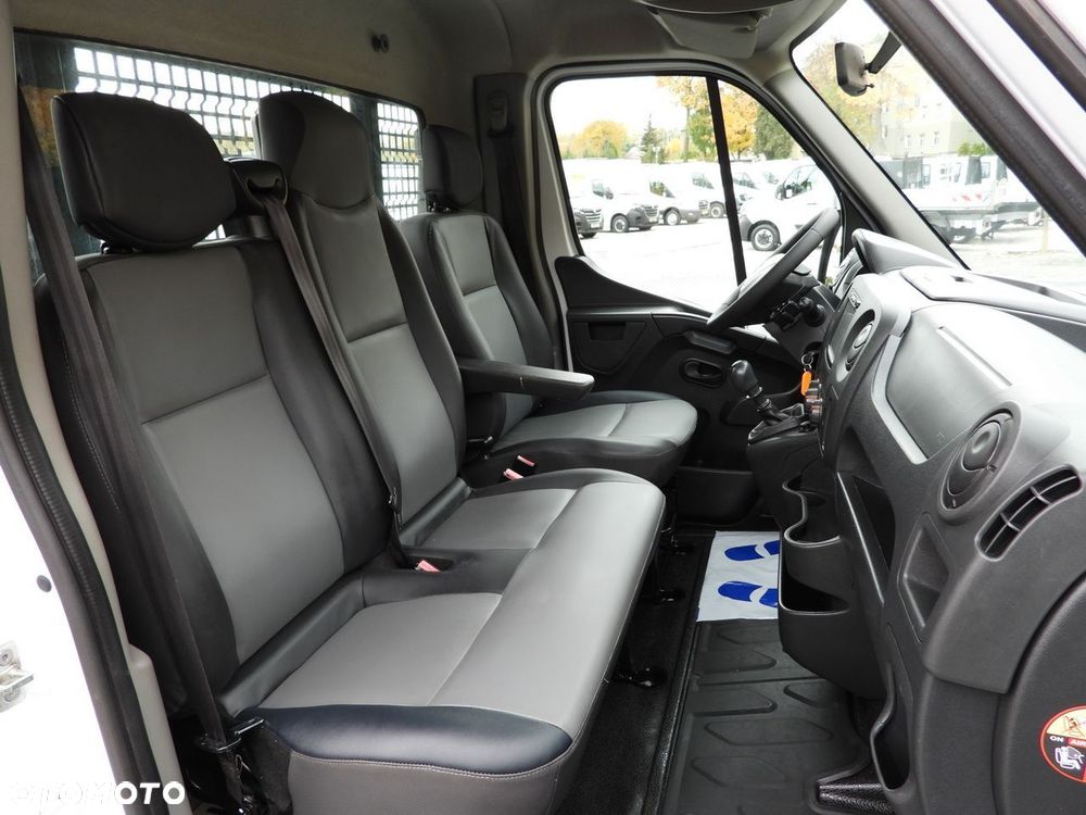 Renault MASTER SKRZYNIA TEMPOMAT NAWIGACJA BLIŹNIACZE KOŁA KLIMATYZACJA  130KM - 36