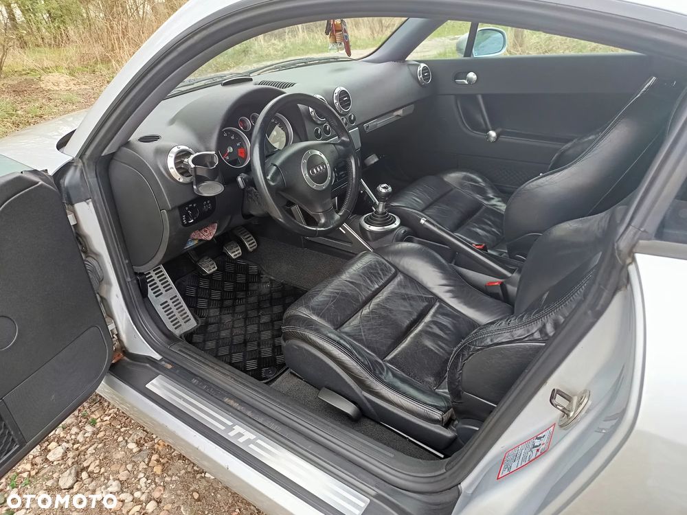 Audi TT Coupé 1.8T - 9