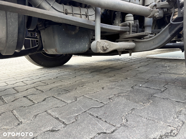 Kompletna oś przednia z zaciskami i piastami Iveco Eurocargo Euro 6