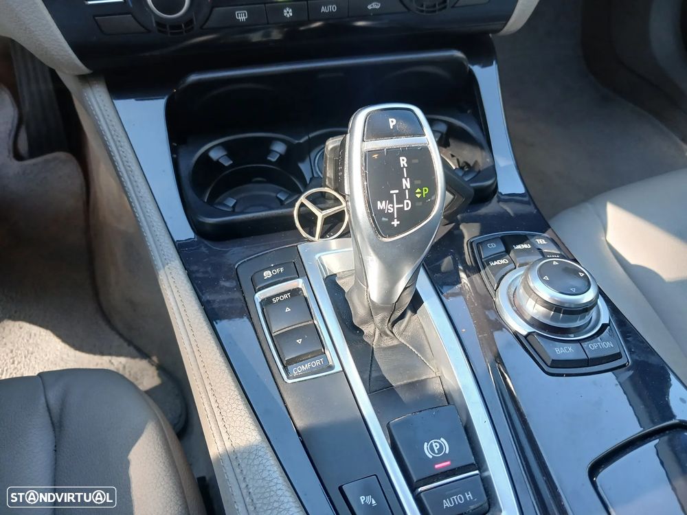 BMW 525 d xDrive Exclusive Auto - 49