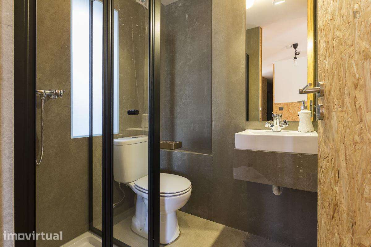 Quarto - localizado em Baixa Coimbra - Grande imagem: 5/7