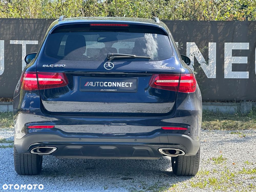 Mercedes-Benz GLC 250 4Matic 9G-TRONIC AMG Line - 4