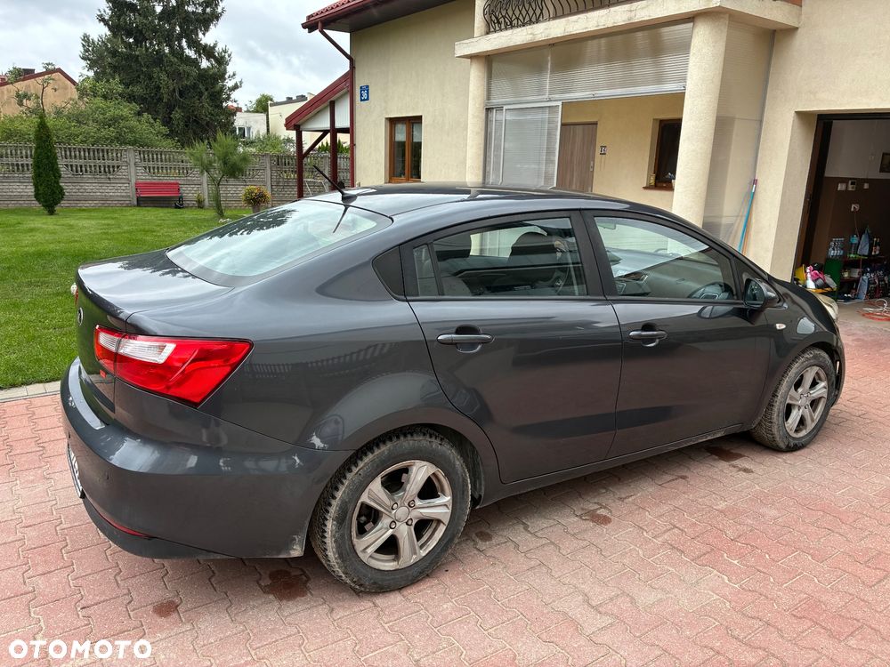 Kia Rio 1.2 M (klm) - 4