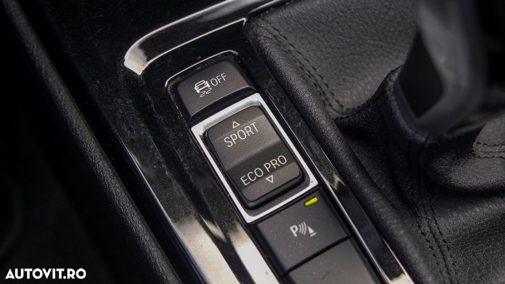BMW X1 sDrive18d AT - 15