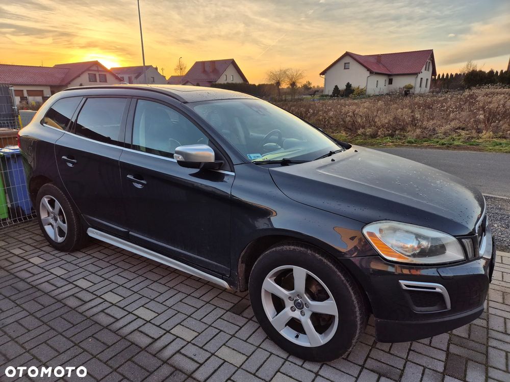 Volvo XC 60 DRIVe R Design - 3