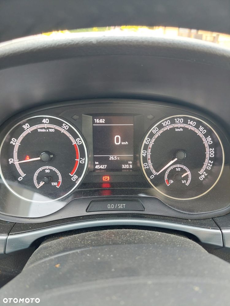 Skoda Fabia 1.0 Ambition - 6