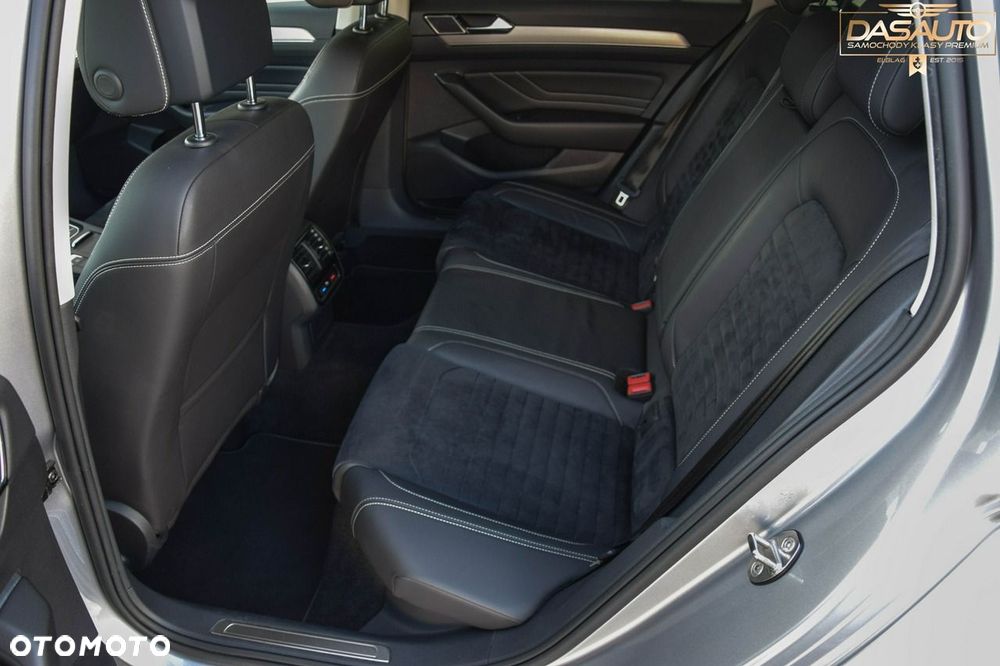 Volkswagen Passat - 29