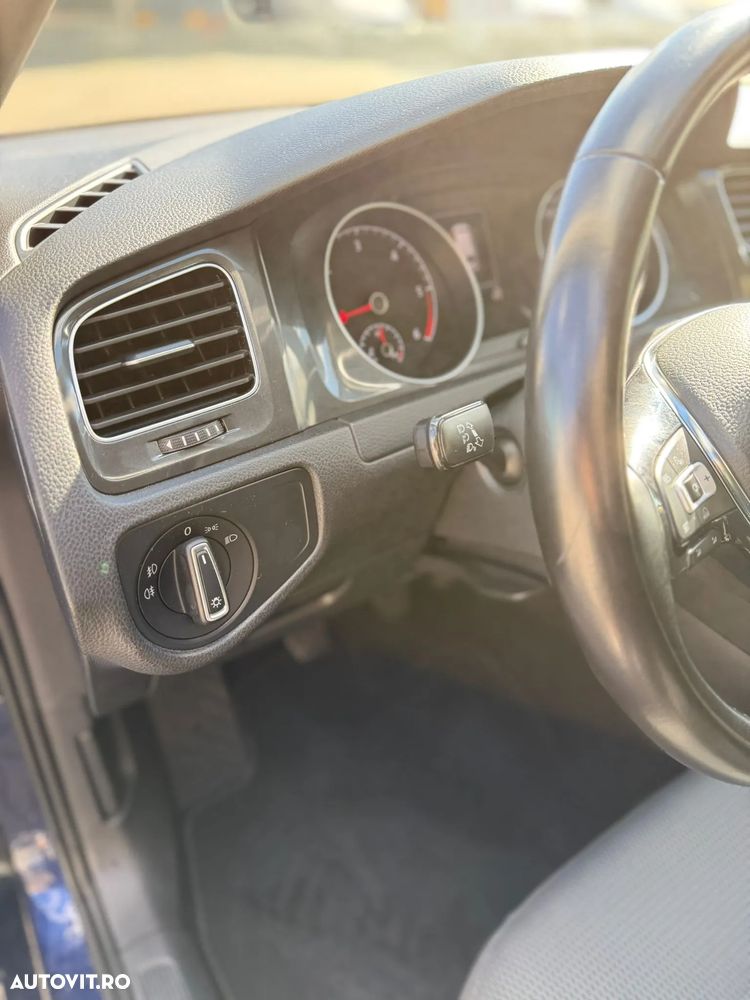 Volkswagen Golf 1.6 TDI Comfortline - 13