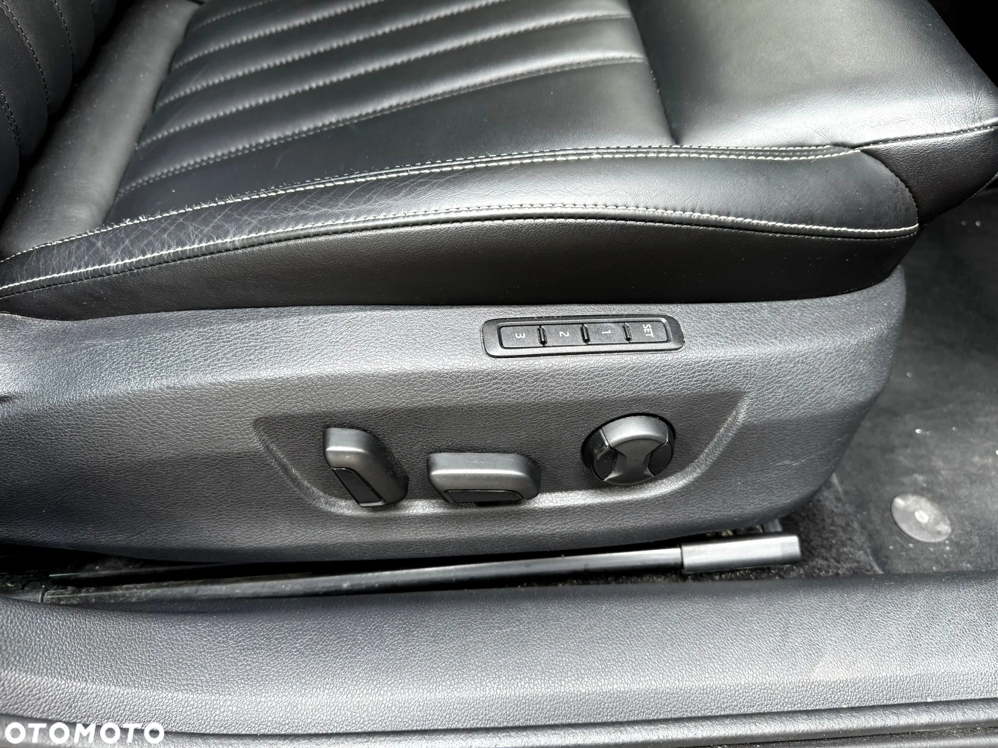 Skoda Superb 1.5 TSI L&K DSG - 21