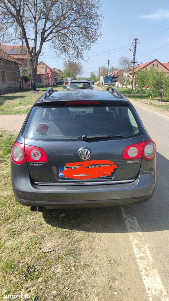 Volkswagen Passat 2.0TDI Trendline DPF Bluemotion Technology - 2