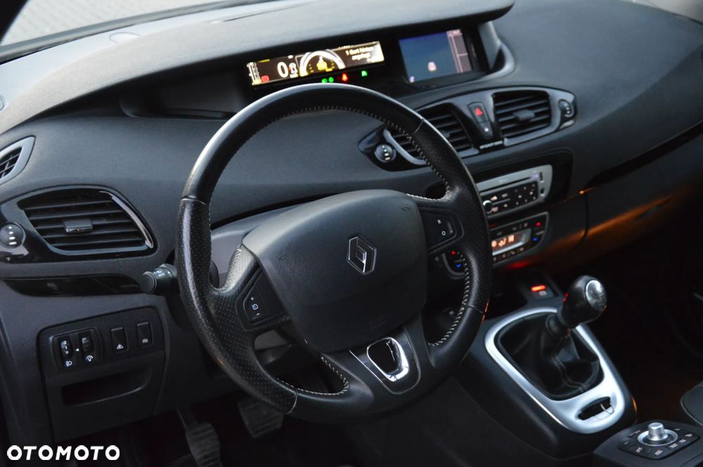 Renault Scenic ENERGY TCe 115 S&S Bose Edition - 10