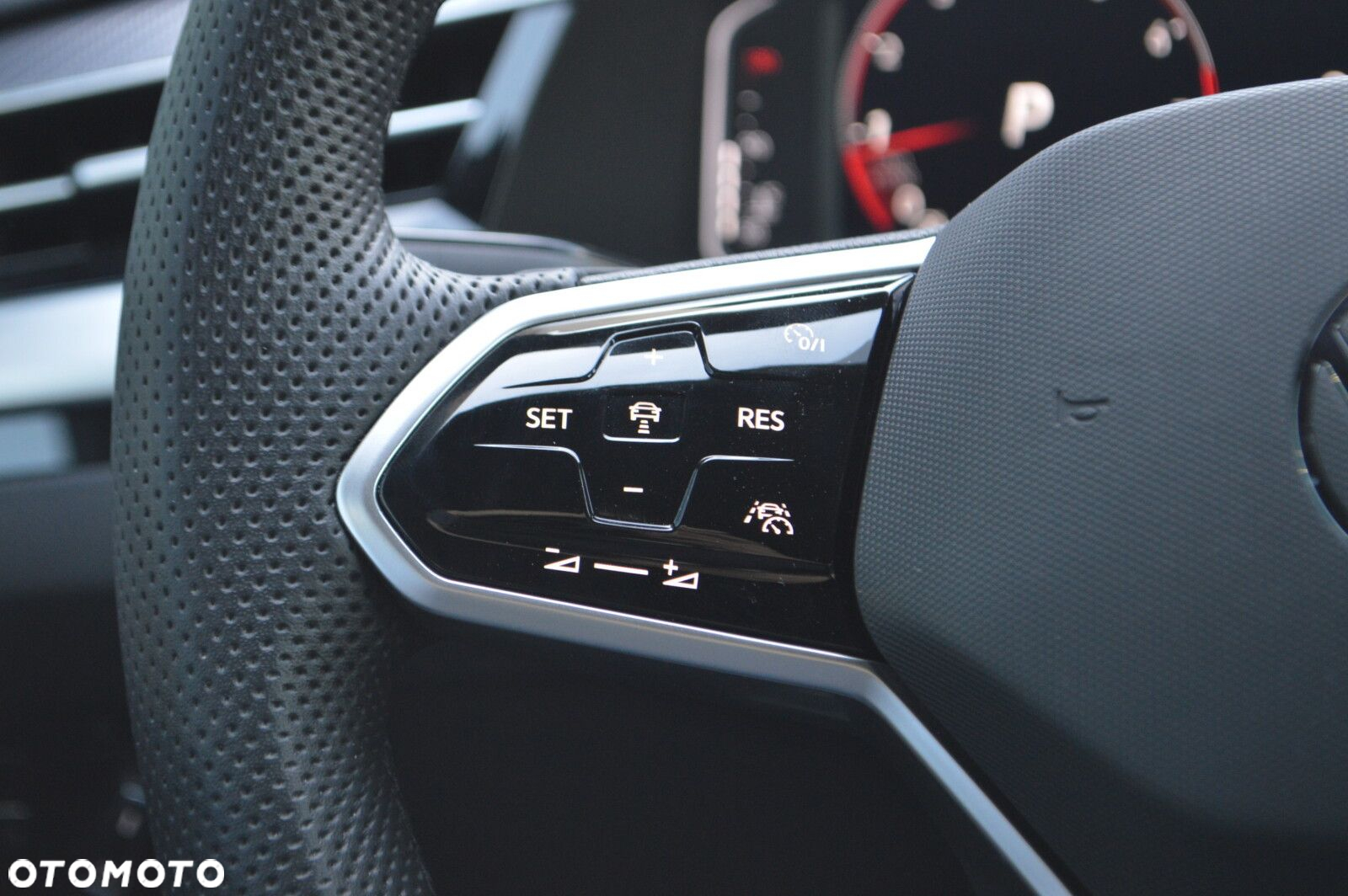 Volkswagen Arteon 2.0 TSI R-Line DSG - 11