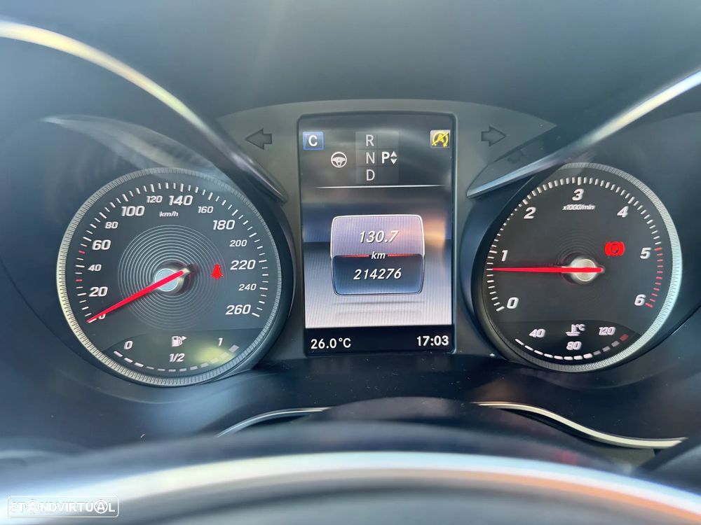 Mercedes-Benz GLC 220 d 4Matic 9G-TRONIC AMG Line - 23