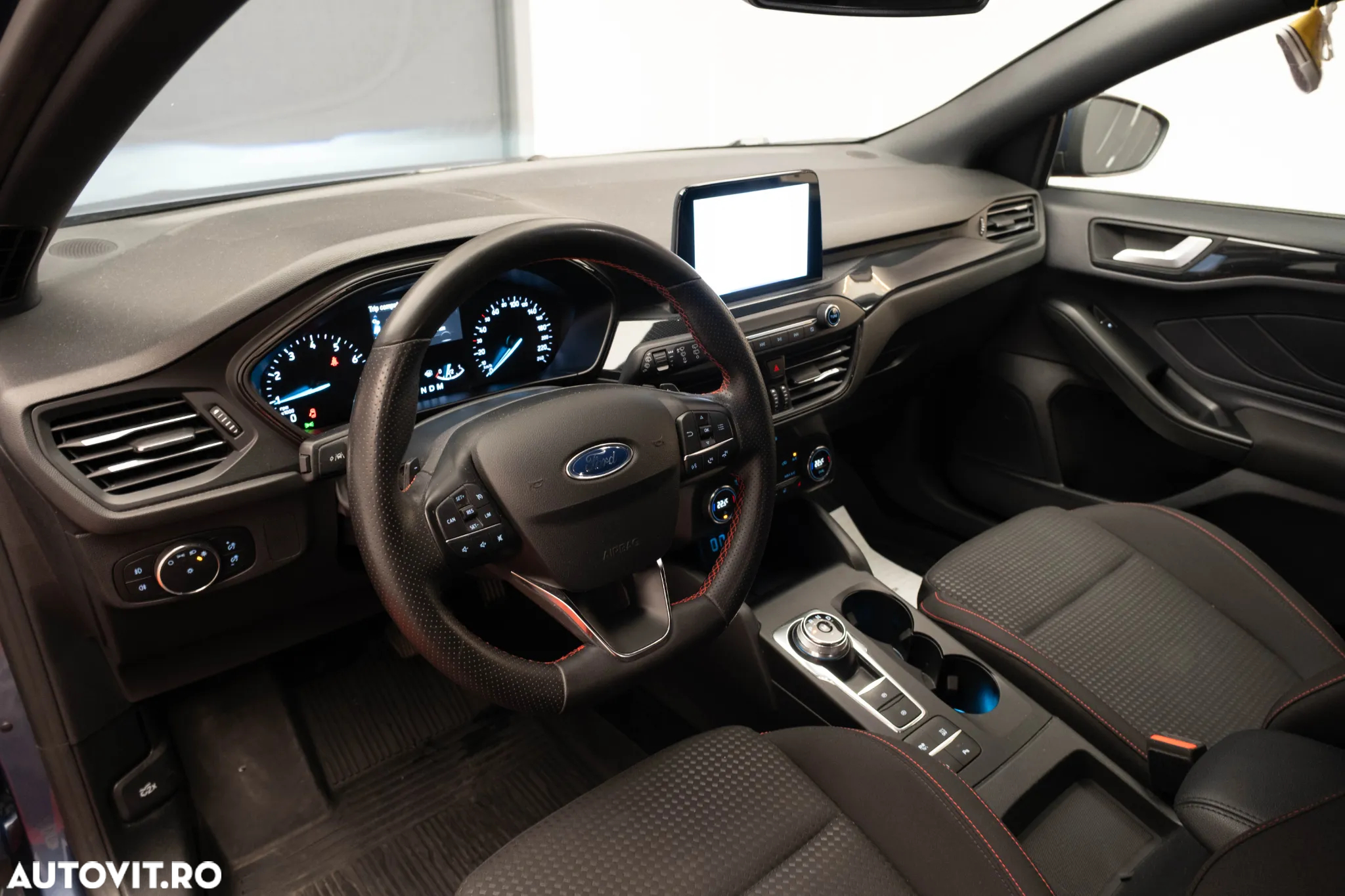 Ford Focus 1.5 Ecoboost ST-Line - 17