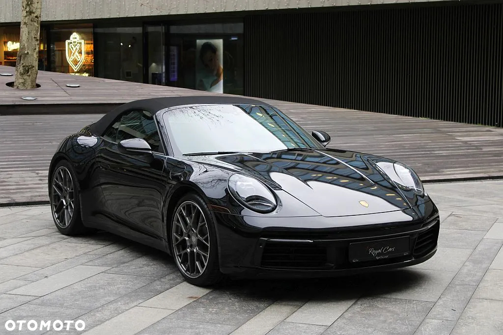 Porsche 911 Carrera Cabriolet PDK - 2
