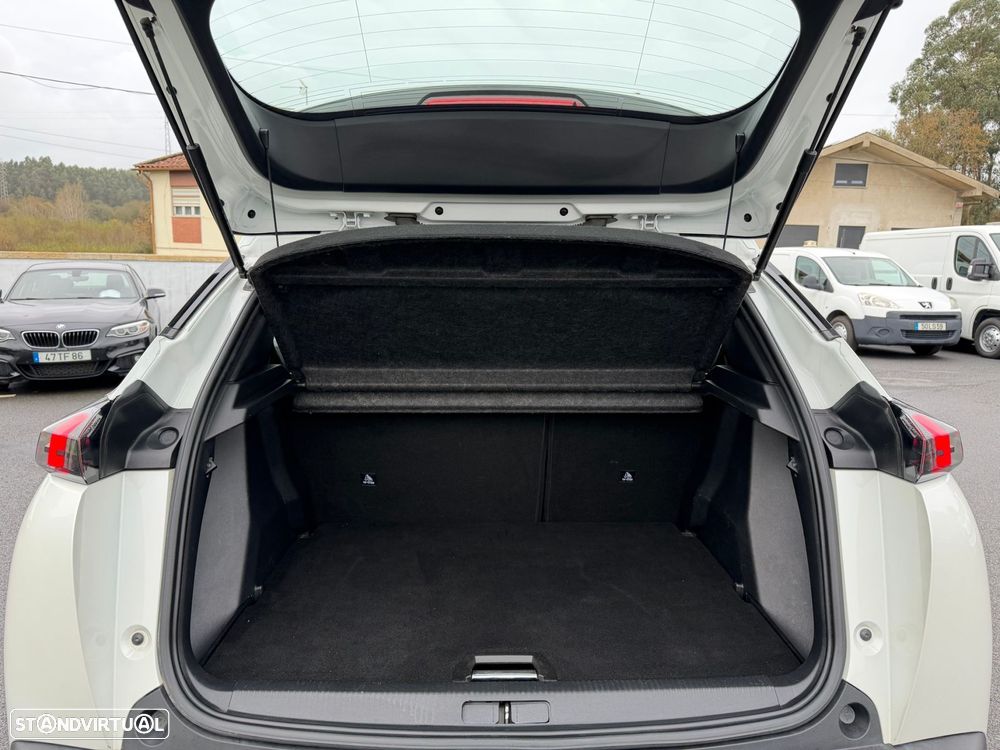 Peugeot 2008 1.2 PureTech Allure - 5