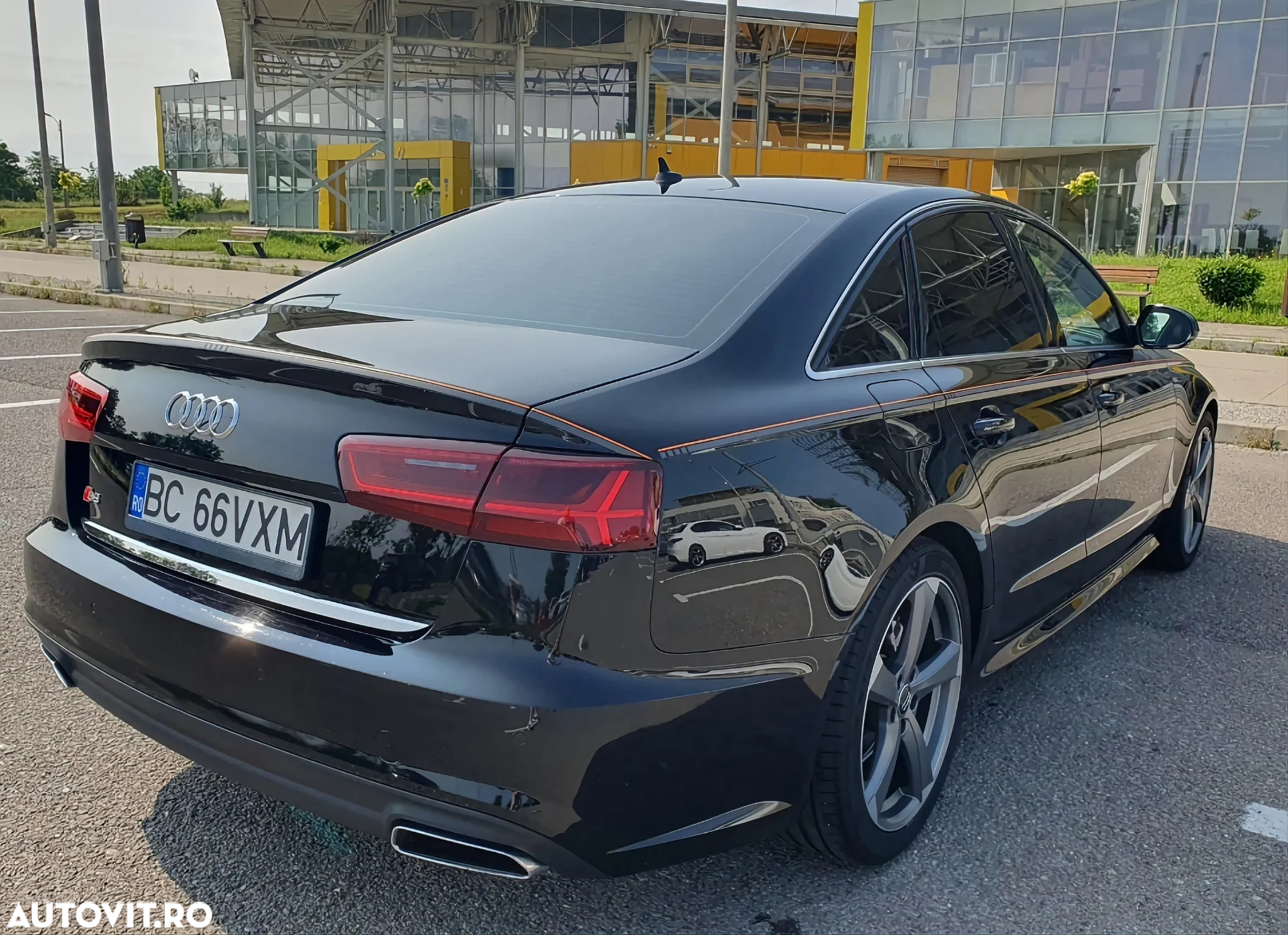 Audi A6 2.0 TDI Ultra S tronic - 4
