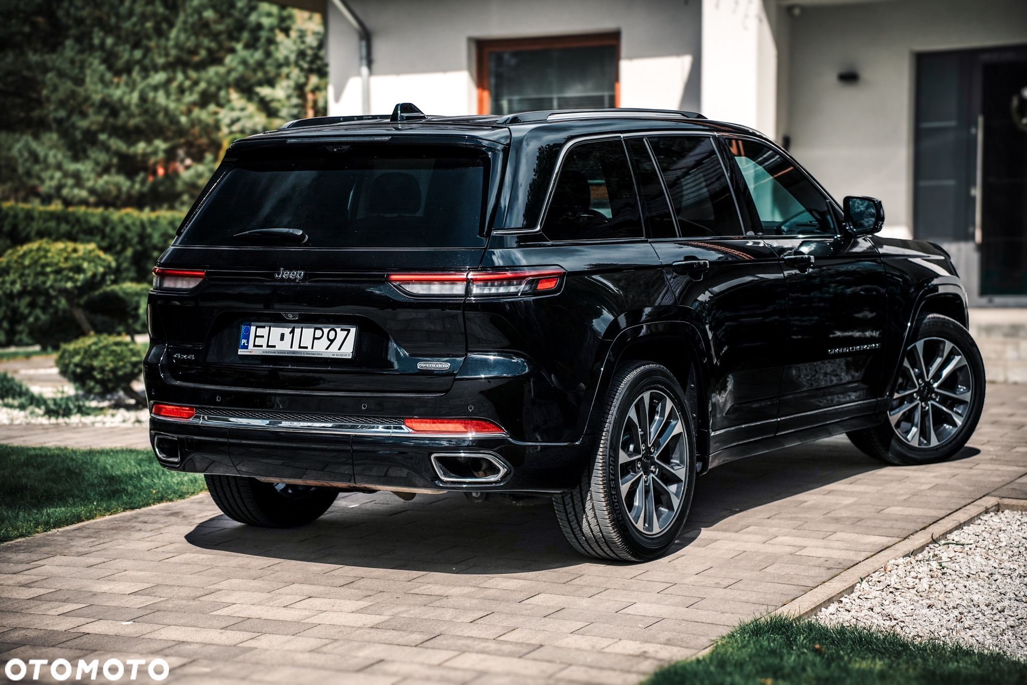 Jeep Grand Cherokee - 10