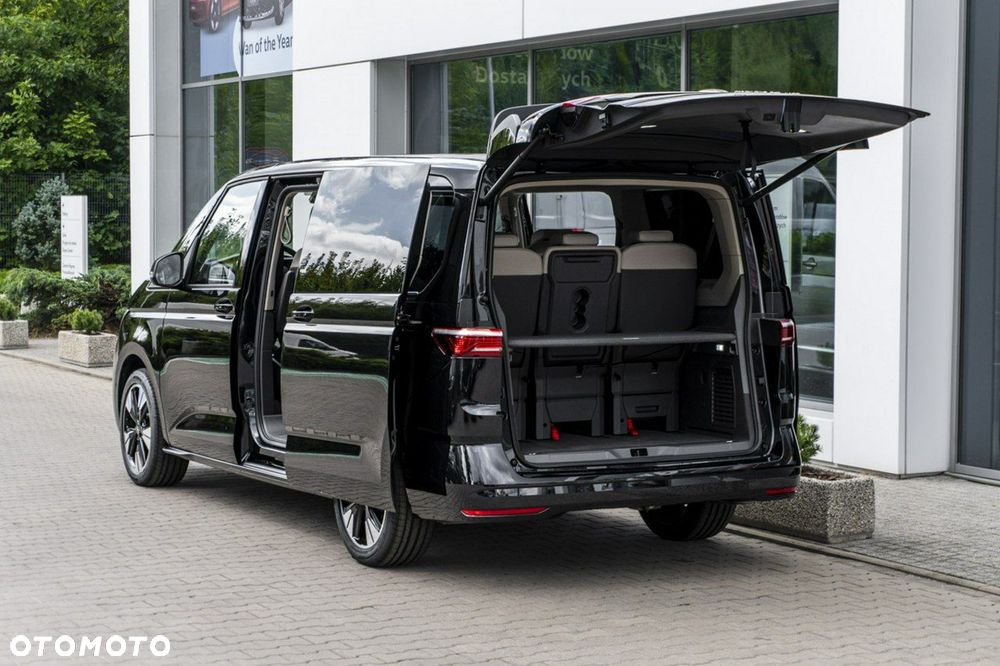 Volkswagen Multivan - 12