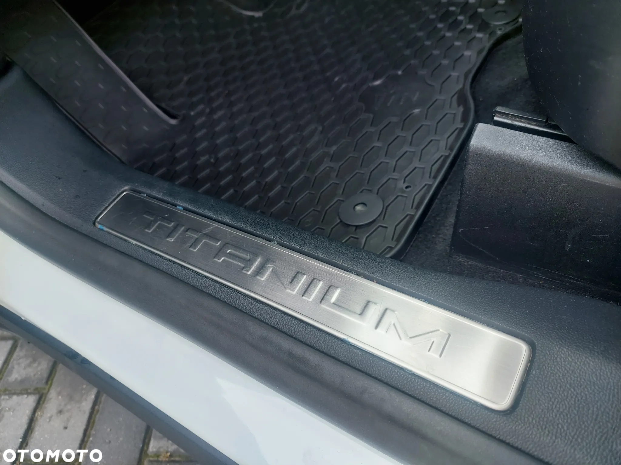 Ford Kuga - 30