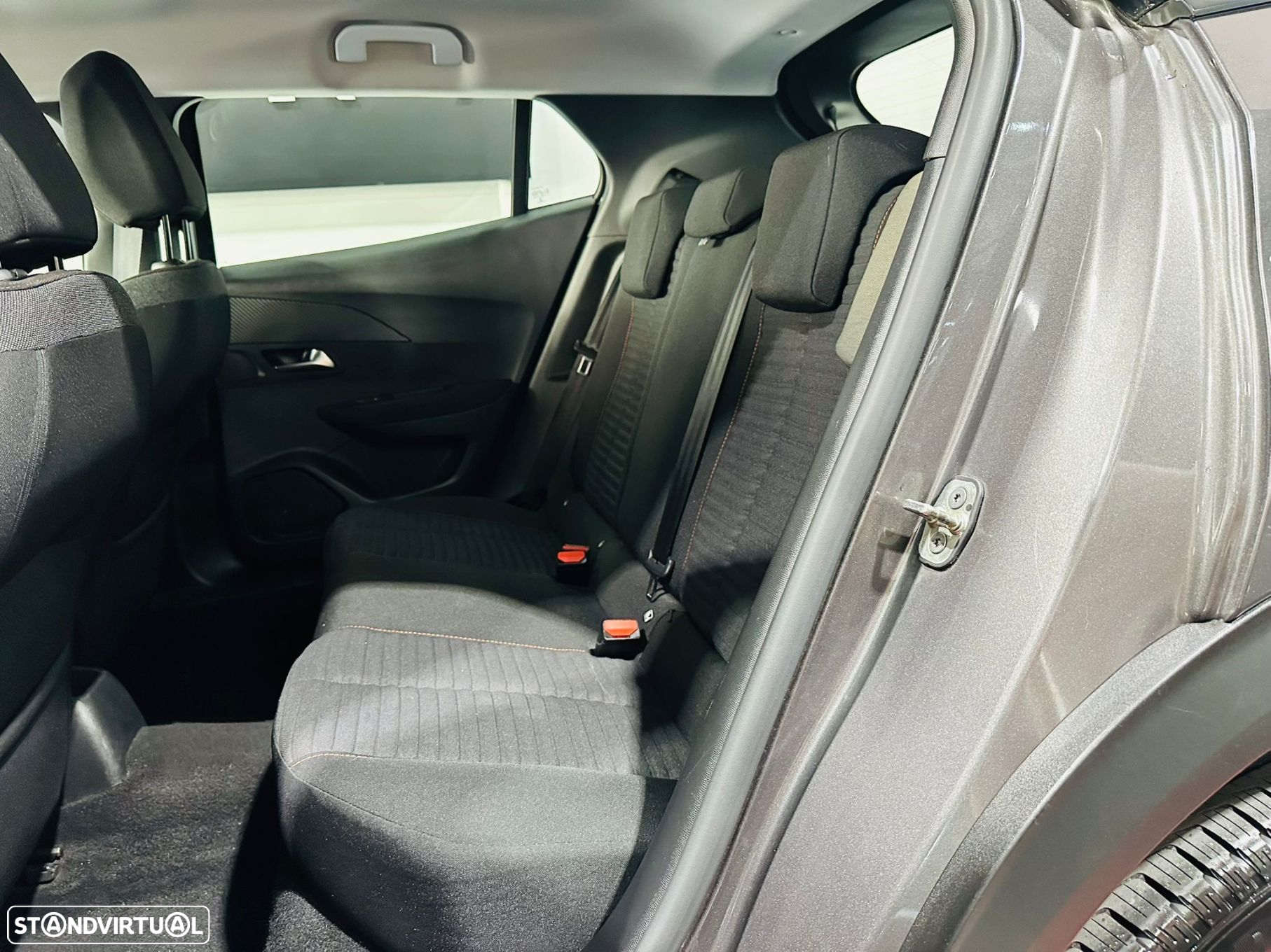 Peugeot 2008 1.2 PureTech Active - 6