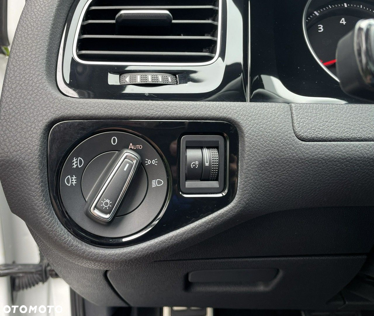 Volkswagen Golf GTI 2.0 TSI OPF DSG Performance - 14