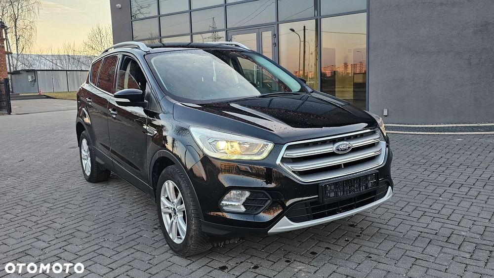 Ford Kuga - 1