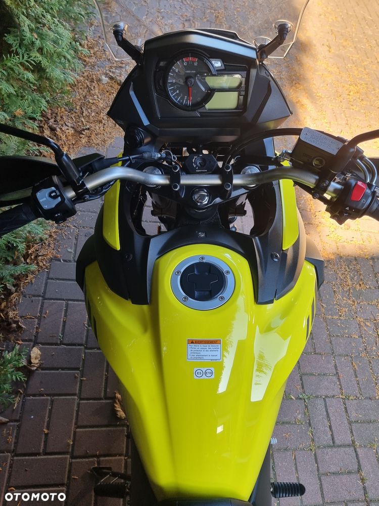 Suzuki V-STROM - 16
