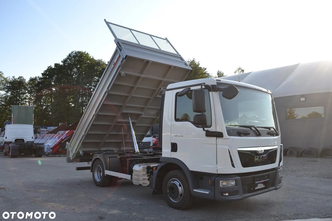 MAN TGL 8.180 Nowy 3-stronny WYWROT kiper Wywrotka Manual Blokada Mostu - 5