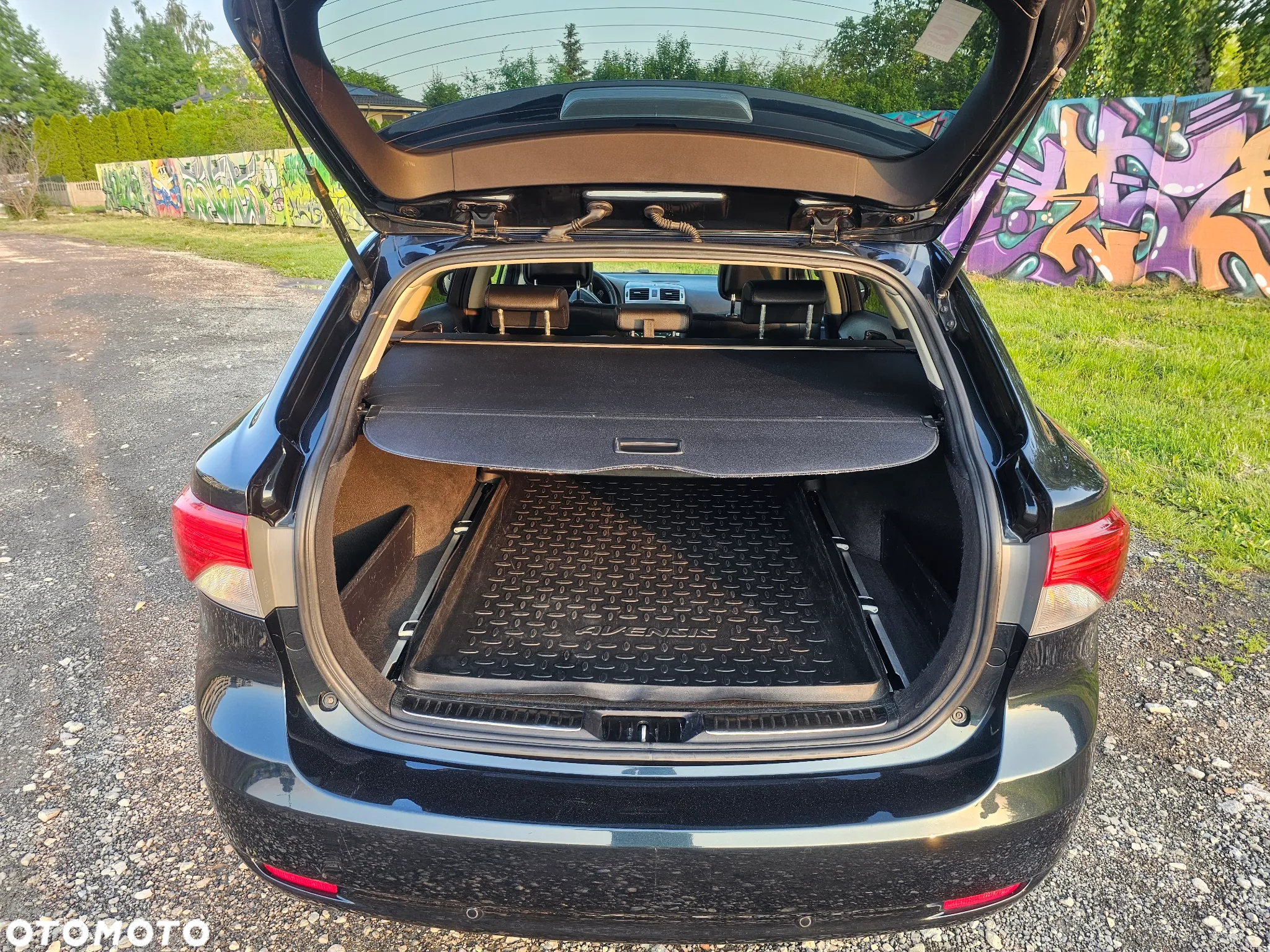 Toyota Avensis Combi 2.0 D-4D Executive - 12