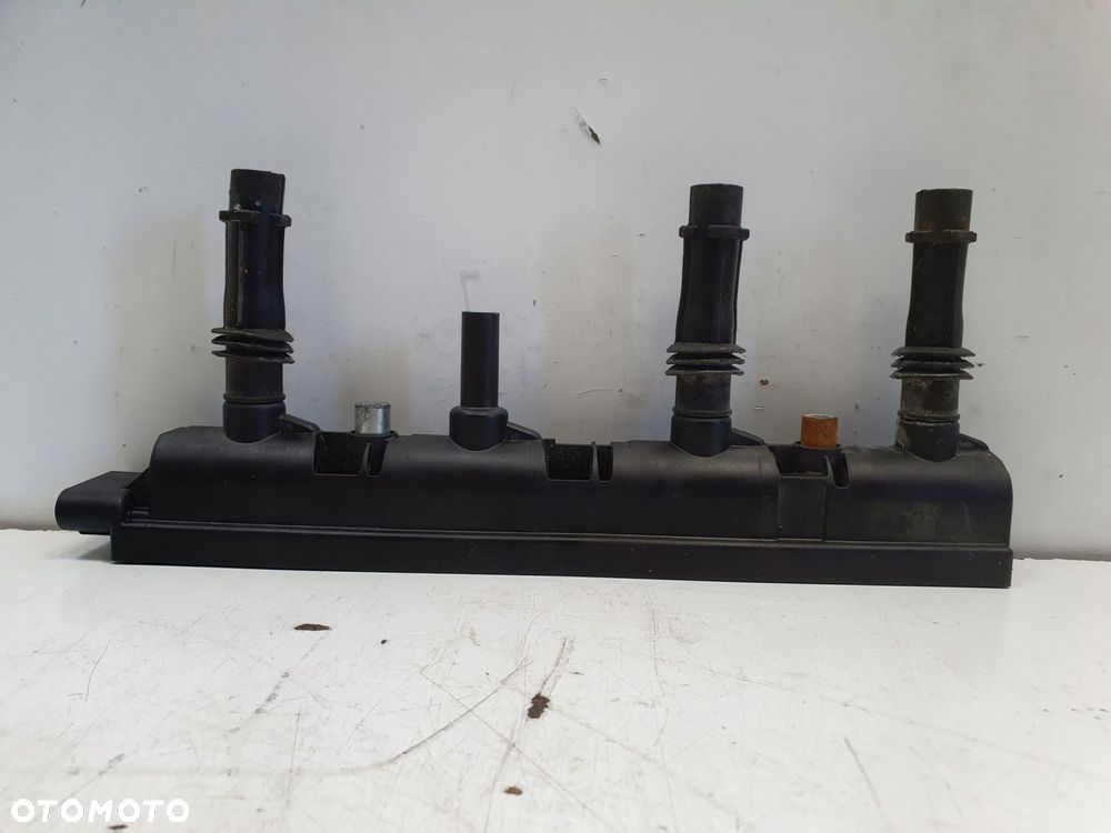 CEWKA ZAPŁONOWA Opel Corsa D 1.4 16V _ 28445765 - 1