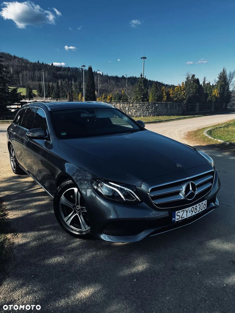 Mercedes-Benz Klasa E 220 d T 9G-TRONIC - 2