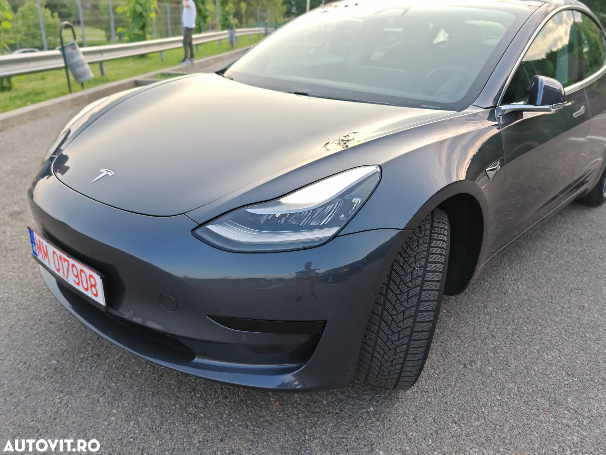 Tesla Model 3 Standard Reichweite Plus Hinterradantrieb - 10