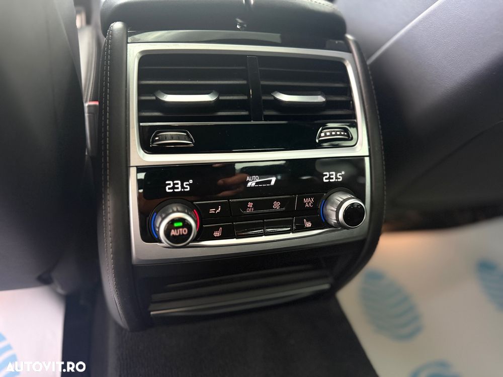 BMW Seria 7 730d xDrive - 28