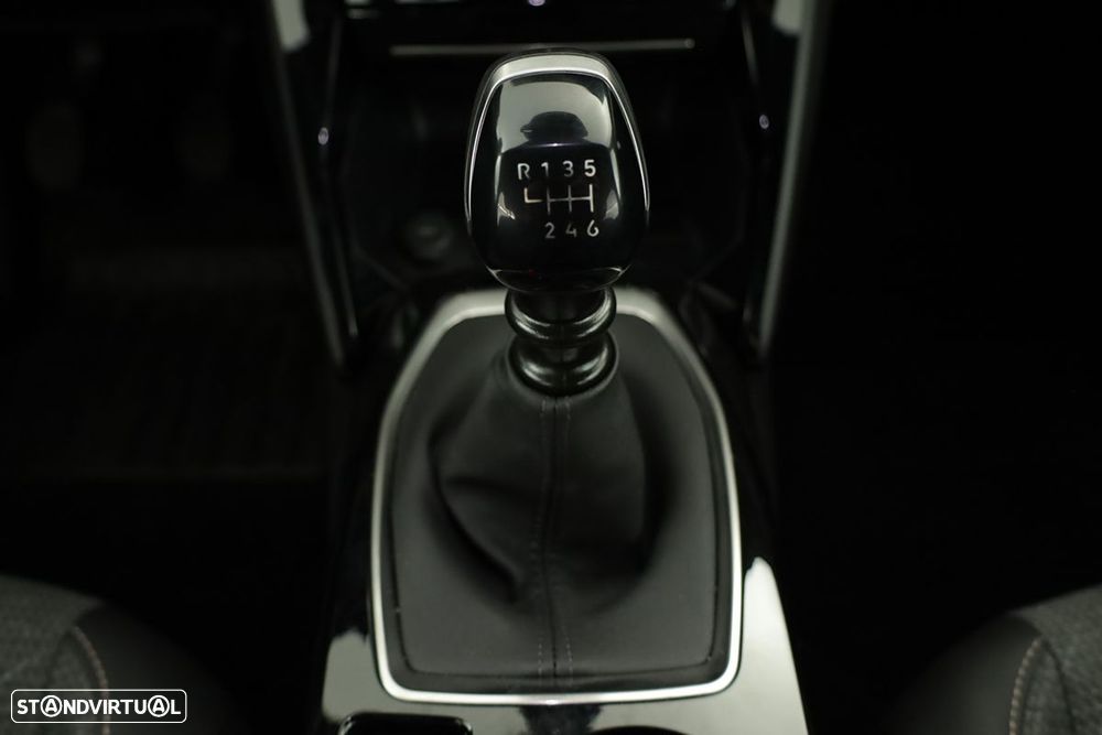 Peugeot 2008 1.2 Allure - 13
