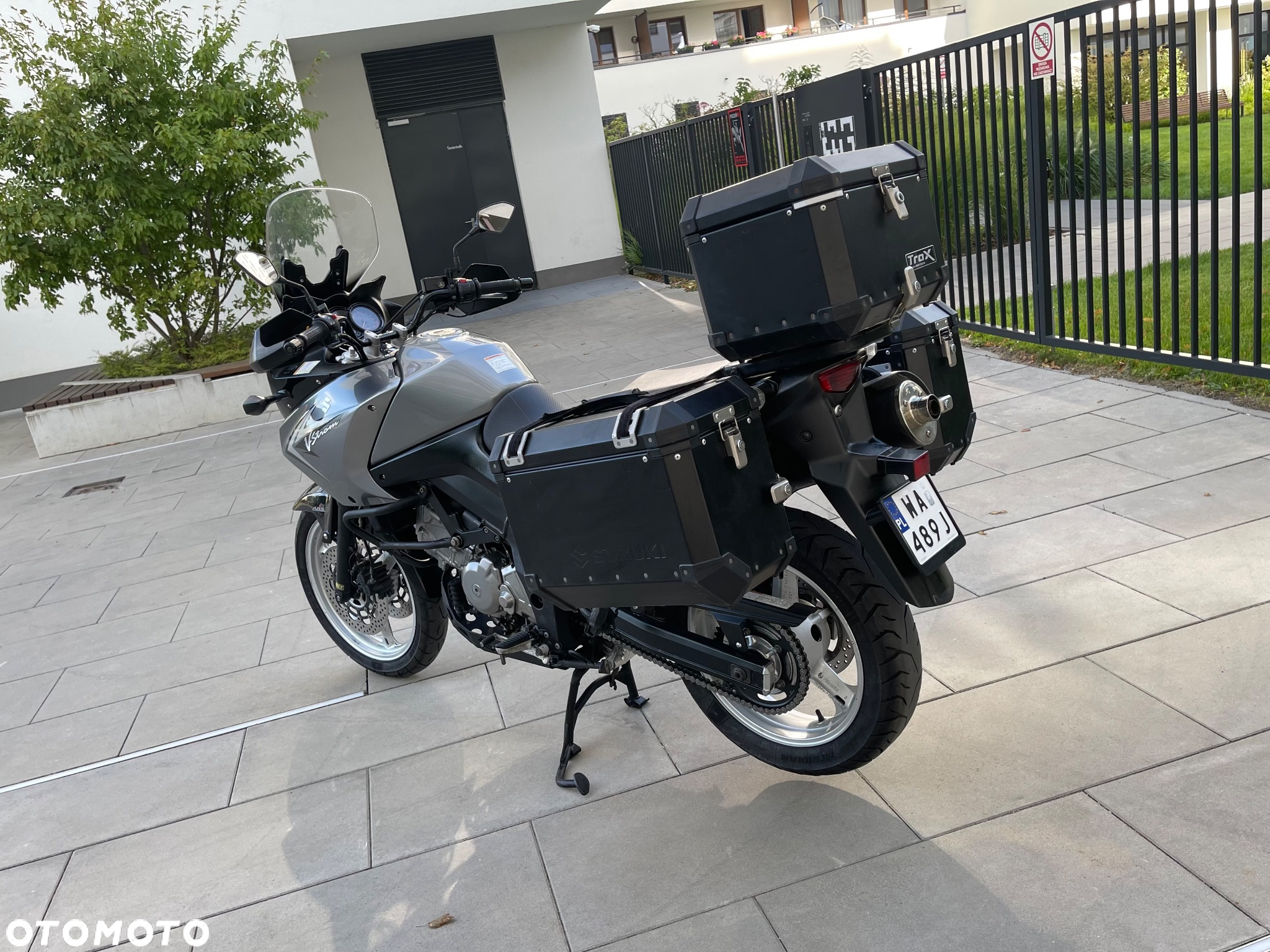 Suzuki DL - 3