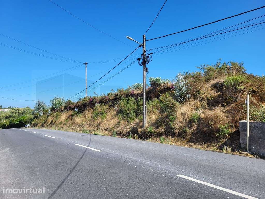 Terreno para moradias a 5 minutos do Glicínias - Grande imagem: 2/5