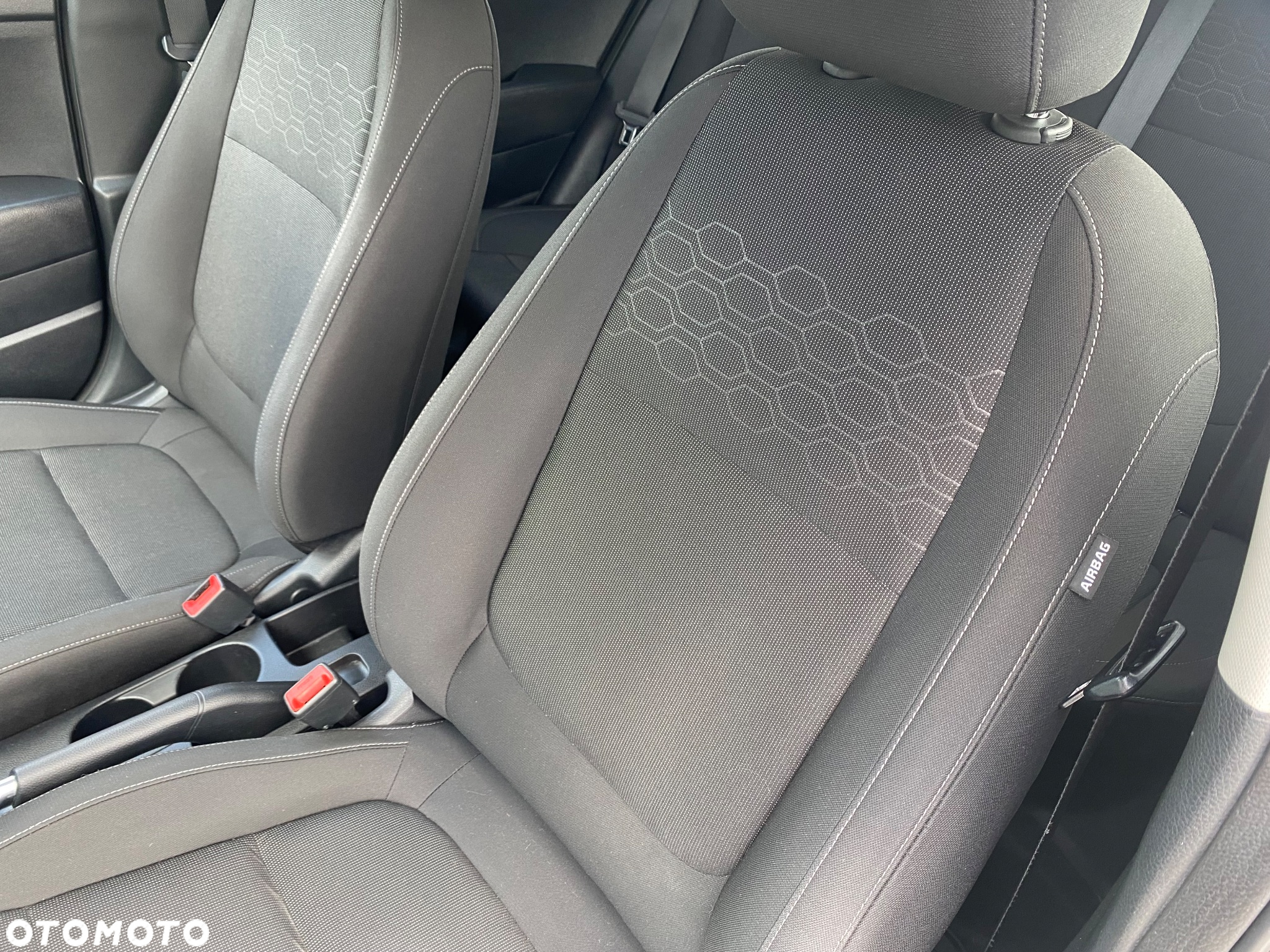 Kia Rio 1.4 L - 29